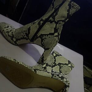 Vince Camuto Black and Cream Snakeskin Heeled Boots